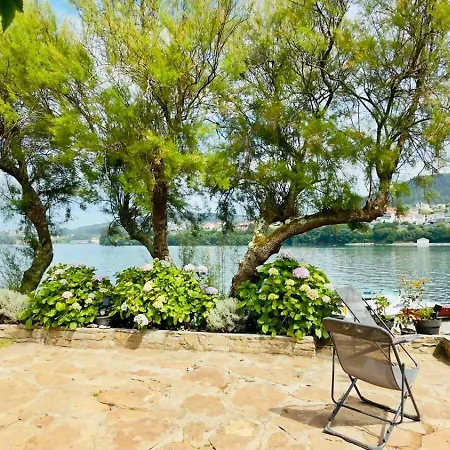 Bergantinos Da Auga G Appartamento